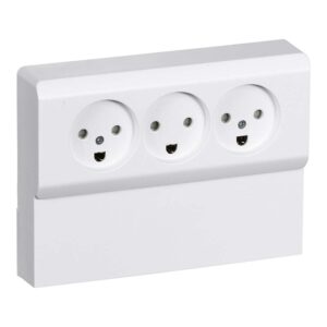 LK OPUS 66 standard stikkontakt panel udvendig tripel 2 pol med jord hvid produkt