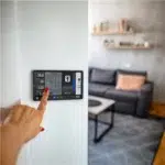 SHELLY WALL DISPLAY X2 + BLU H&T BLACK1