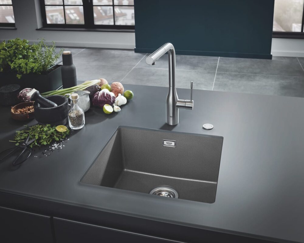 Grohe minta etgrebs køkkenarmatur. Med udtræk. Supersteel. L-tud